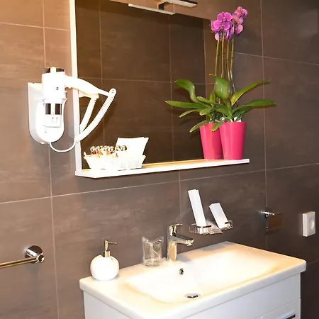 Gasthuis Avant Garde Luxury 4*